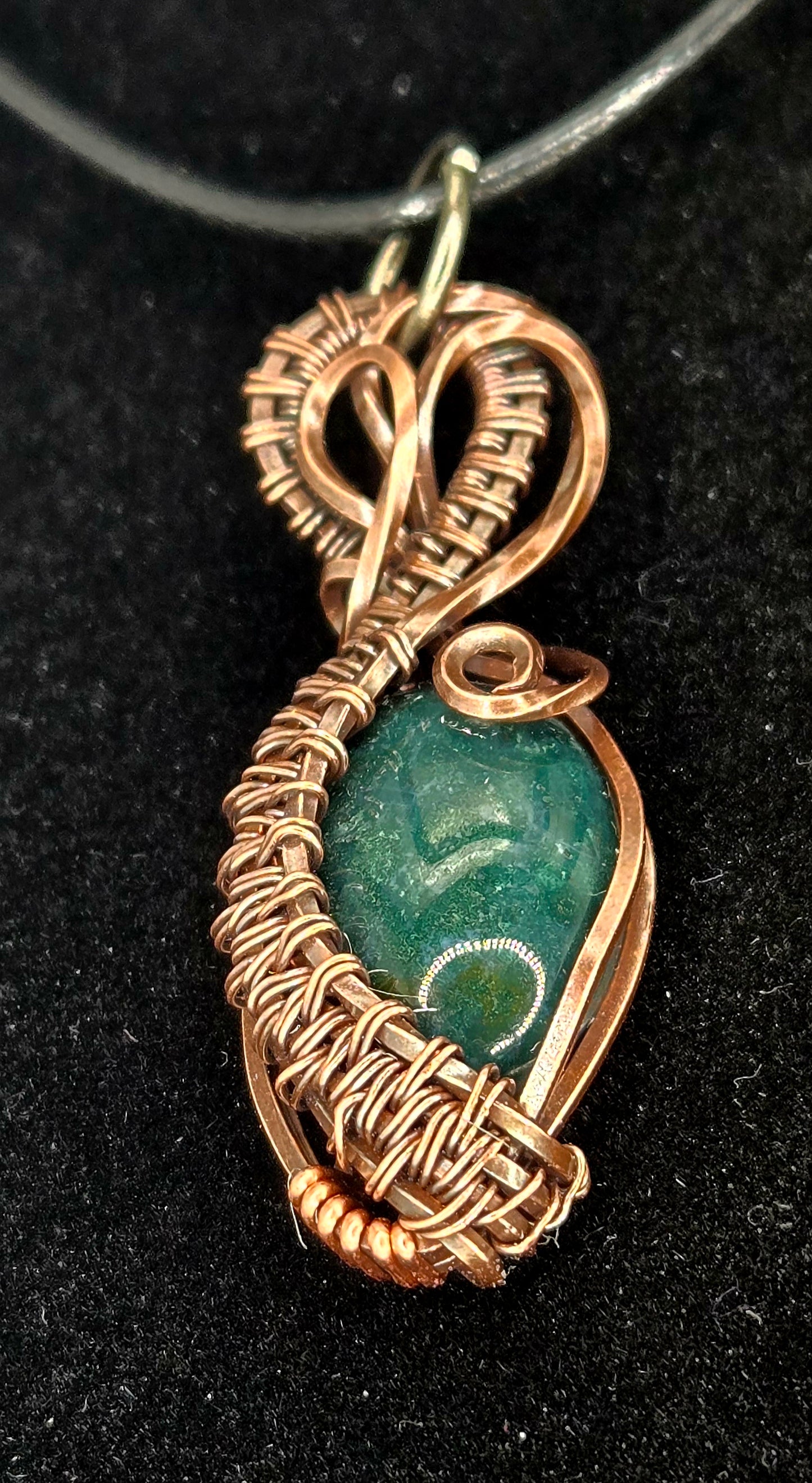"Verdalis" – Green Stone Wire Wrapped Heartflow Pendant
